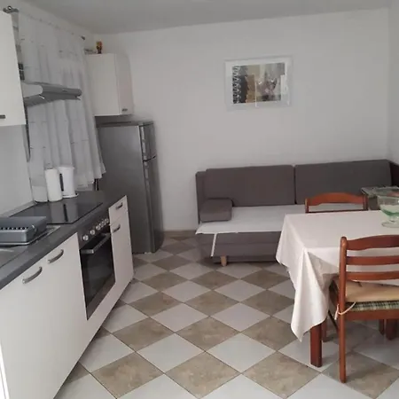 Zvonko Apartment *
