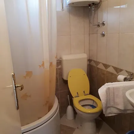 Apartment Zvonko Rogoznica (Sibenik-Knin)