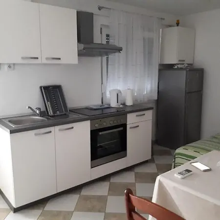 Zvonko * Rogoznica (Sibenik-Knin)