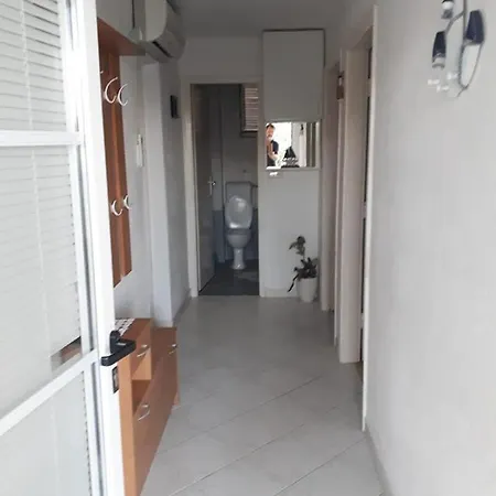 Zvonko Apartment *