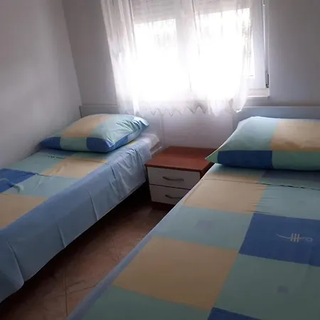 Apartment Zvonko Rogoznica (Sibenik-Knin)